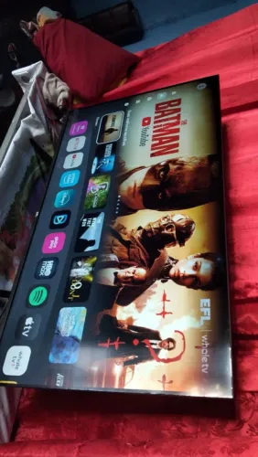 Vende-se televisão LCD 43 polegada