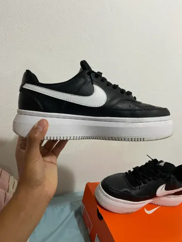Tenis Nike court vision alta TAM 42 Ori