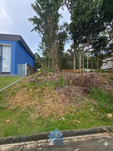 Lote no Condomínio Alphaville IV - Ponta Negra