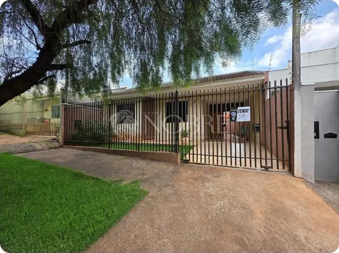 Casa bem localizada no Jardim Tóquio