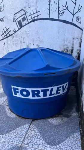 Caixa d?água 250 litros
