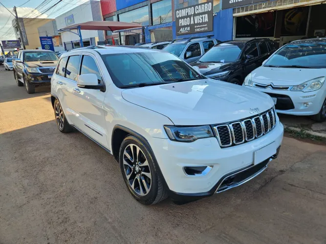 Jeep Grand Cherokee Limited 3.0 TB Dies. AUT 2018