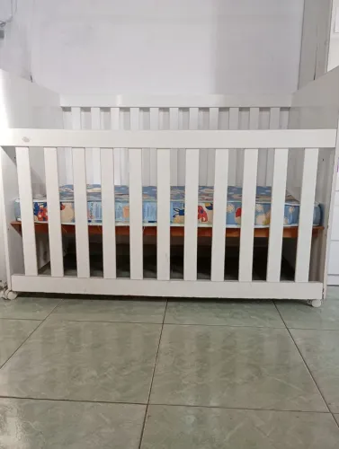 Berço americano com colchão