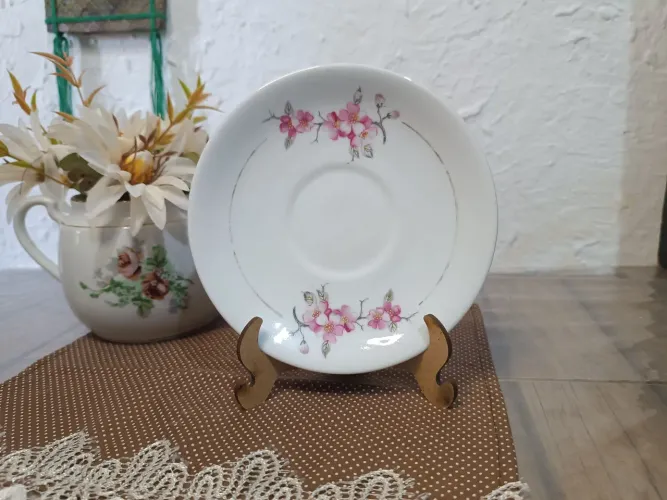 Pires de chá de porcelana Schmidt popular. Modelo popular nos mead nos anos de 1950 a 1950
