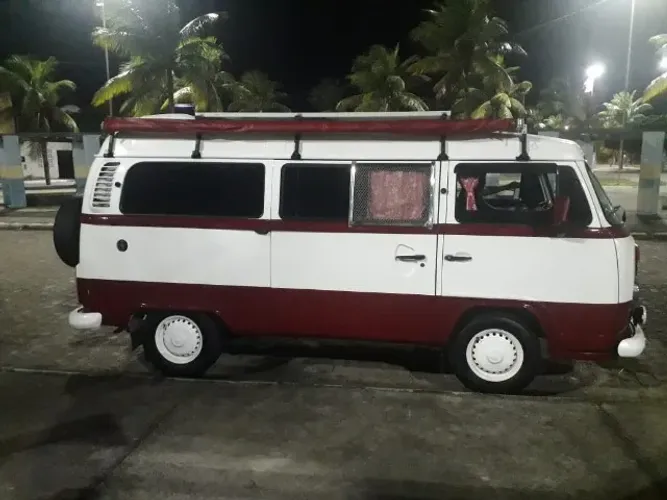 Volkswagen Kombi Lotação 1.4 MI Total Flex 8V 2012