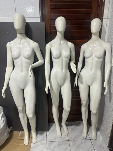 MANEQUIM FEMININO CORPO INTEIRO