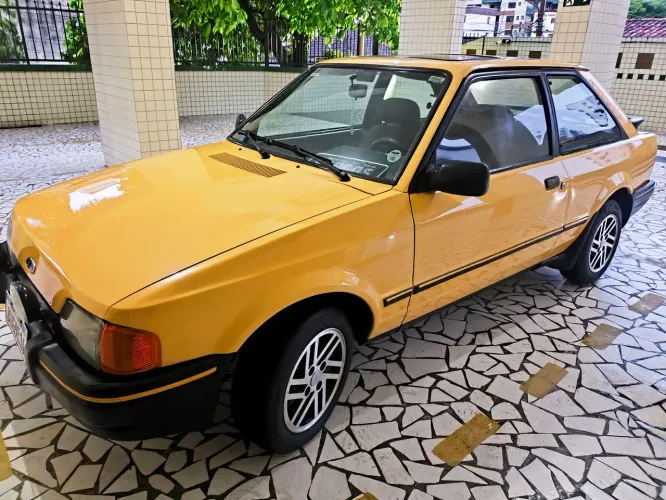 Ford Escort XR3 1.8 / 1.6 Beneton/form./laser 1988