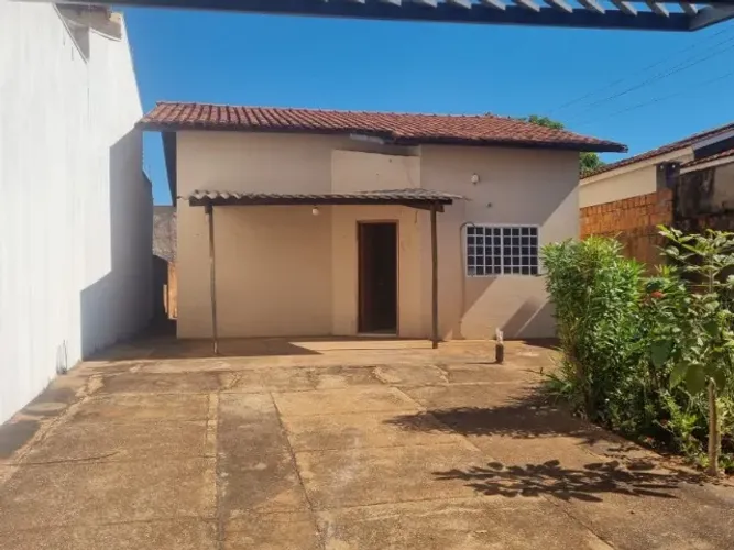 Casa aluguel 2 quartos 2 vagas garagem, Jd. Cangalha Três Lagoas