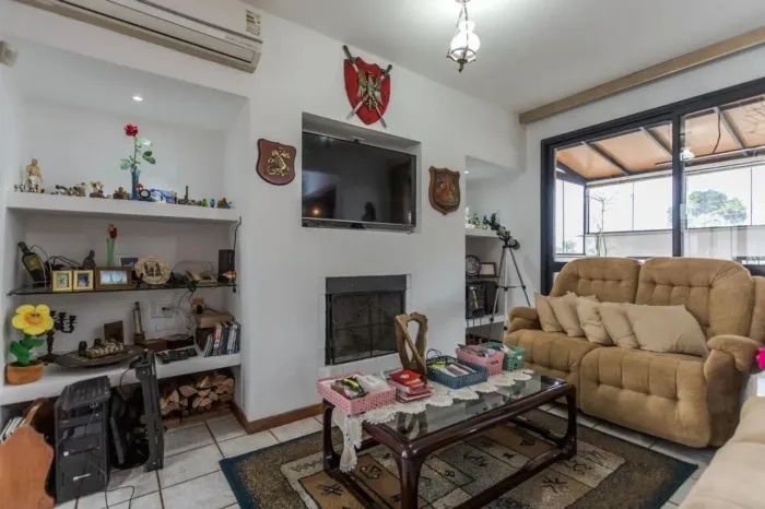 Cobertura triplex para locação no bairro Petrópolis