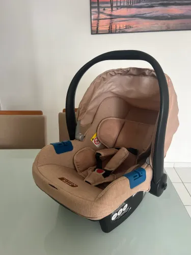 Bebê conforto Burigotto