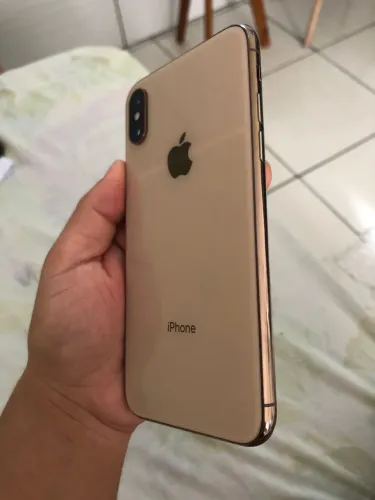 iPhone XS 64G Dourado