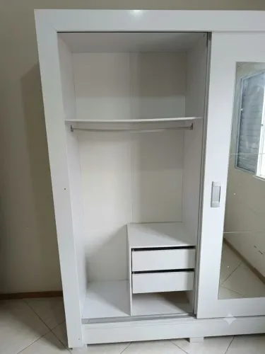 Guarda roupa solteirão