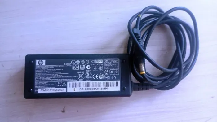 Fonte Carregador HP 18.5v 3.5A(3.5A) 56W