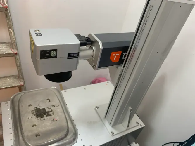 Máquina de personalização
