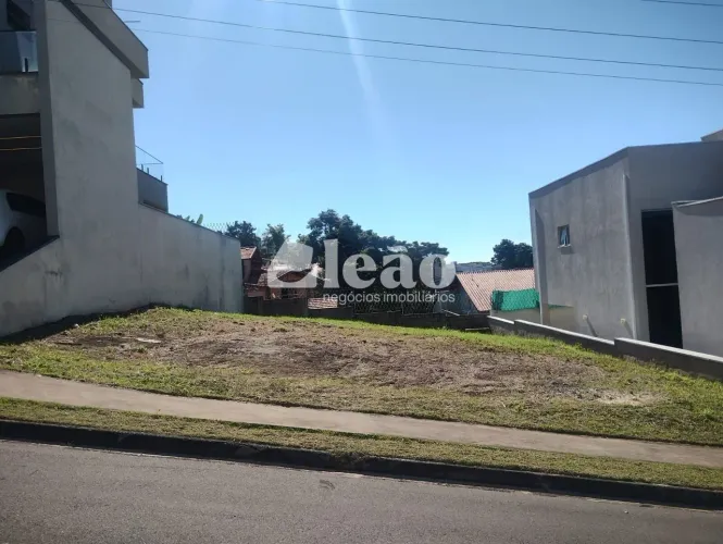 Condomínio Vivenda das Pitangueiras - Terreno à venda Condomínio Vivenda das Pitangueiras