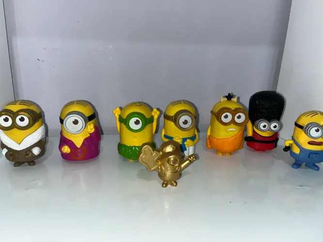 Minions originais McDonald?s coleções 2015 + Minion dourado 2019 ?