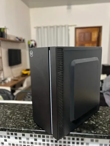 Gabinete TGT com led frontal e 3 fans