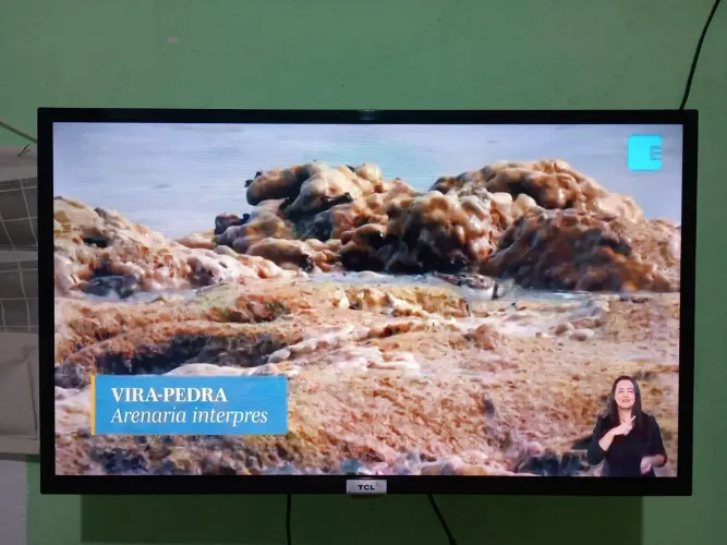Televisão TCL 32 polegadas