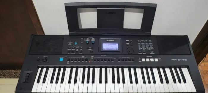 Teclado Yamaha PSR-E 473