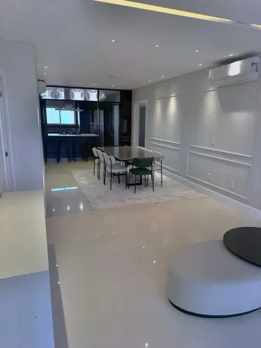 Apartamento para venda possui 151 metros quadrados com 4 quartos