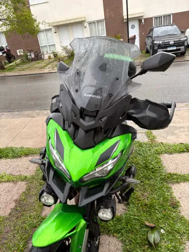 Kawasaki Versys 650 Tourer ABS 2023 - Completa + Baú + Acessórios