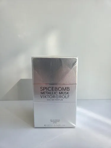 Perfume Viktor & Rolf Spicebomb Metallic Musk 90ml