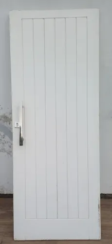 Porta de corre madeira Maciça 0,80X2,10 acompanha fechadura e puxador