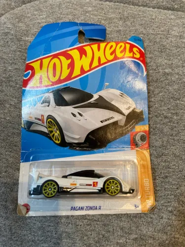 Hotwheels Pagani Zonda R nova e lacrada