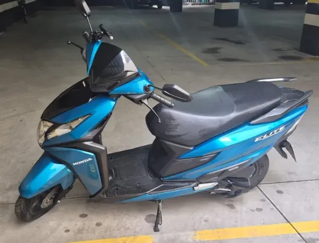 Honda Elite 125, ano 2024/2025, transmissão AUTOMÁTICA - impecável (Abaixo da FIPE)