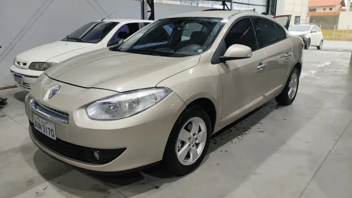 Renault Fluence Sed. Dynamique 2.0 16V Flex Aut. 2012
