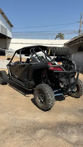 Utv polaris pro XP 4 lugares