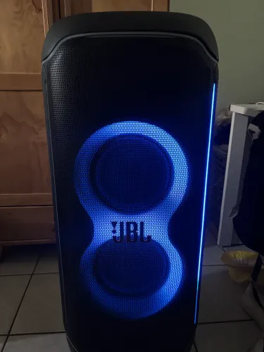 JBJ Partybox Ultimate 1100w + Microfone JBL + Tripé