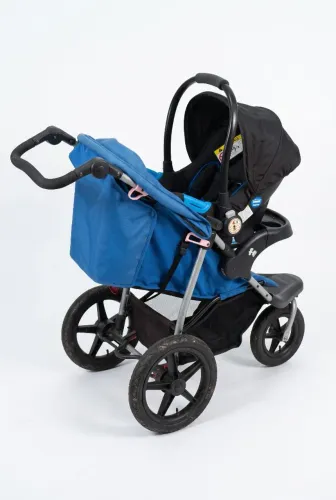 Carrinho de Bebê Completo Fisher-Price + Bebê Conforto. De fácil usso.