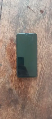 Celular usado e não muito potente, mas ótimo para coisas simples apenas para o dia a dia