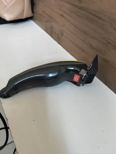 Máquina de cortar cabelo 