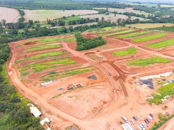 DIREITOS TERRENO CONDOMÍNIO PARAGON FRANCA-SP