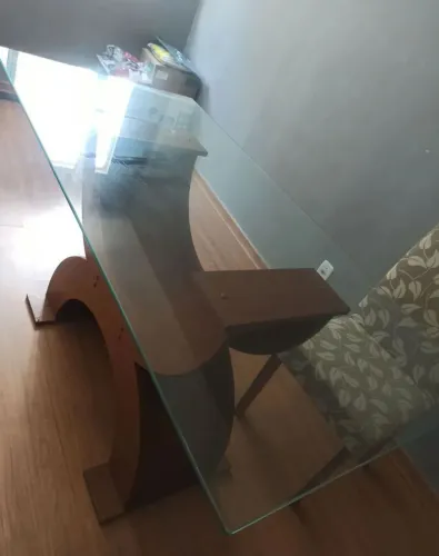 VENDO MESA 6 CADEIRAS