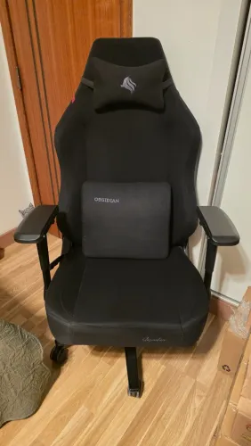 Cadeira Gamer Pichau Nova Signature Obsidian, Espuma Moldada, Braco 4D, Preta, PG-NVS-OB01
