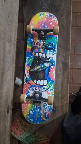 Skate santa cruz muito pouco usado