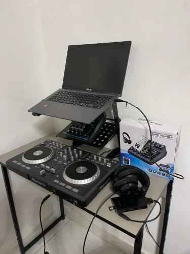 Kit Controladora e mesa de som 