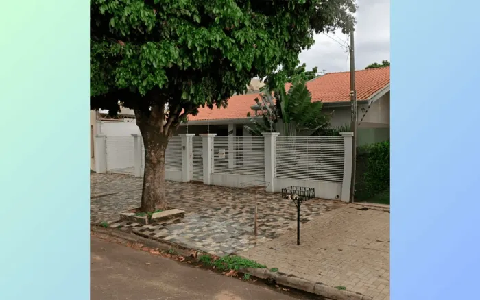 Casa à Venda - Jardim Santos Dumont, Paranavaí