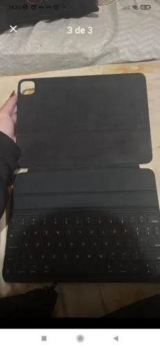 Vendo teclado para ipad 11 polegadas ORIGINAL com marcas de uso modelo smart conector