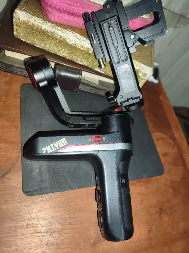 Gimbal zhyiun weebil S