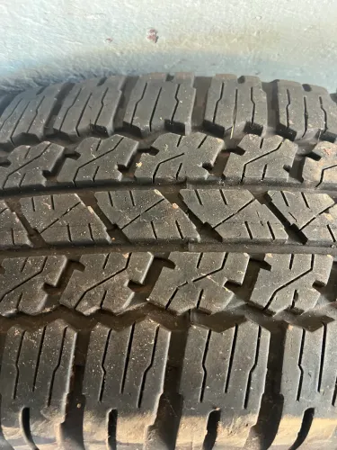 Pneu 265/65/17
