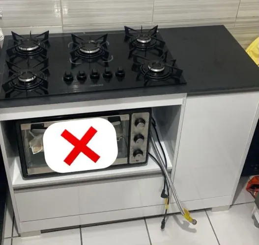 Vendo Cooktop 5 bocas e Balcão