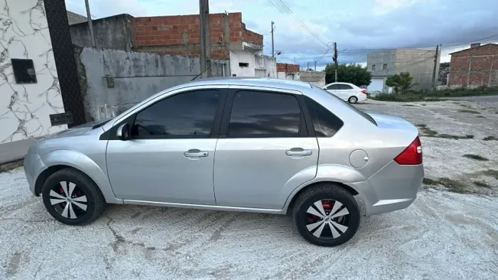 Ford Fiesta Sed. 1.6 8V Flex 4P 2008
