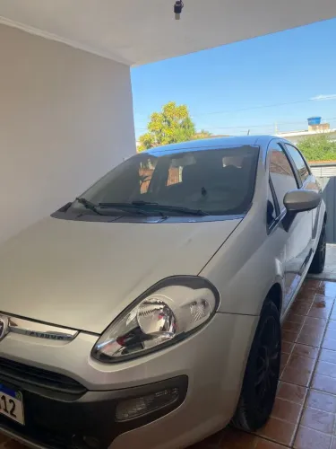 Fiat Punto Essence 1.6 Flex 16V 5P 2013
