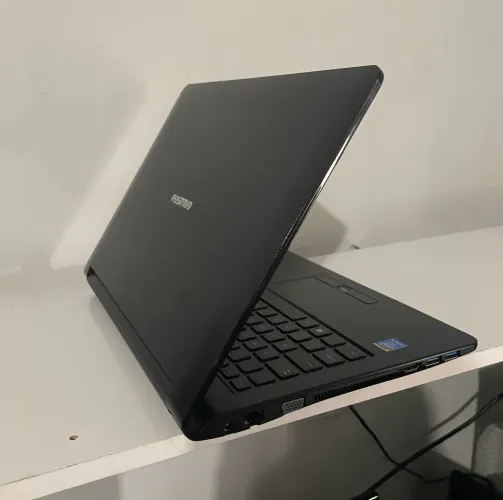 Notebook core i5 quarta geração, 8gb ram com a bateria boa "729,00"