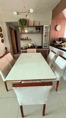 Mesa de jantar 6 lugares