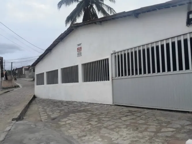OPORTUNIDADE ÚNICA - CASA NA BAÍA DA TRAIÇÃO - PB